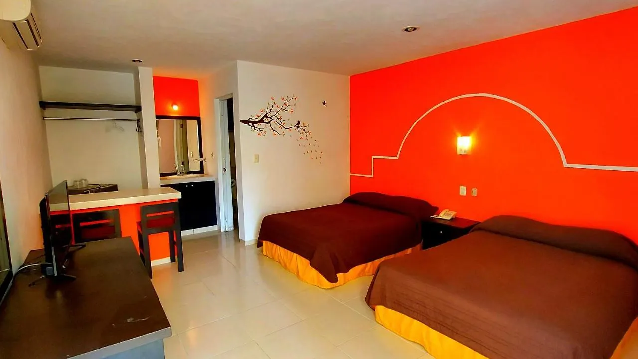 Hotel El Marques Mérida 3*,  México